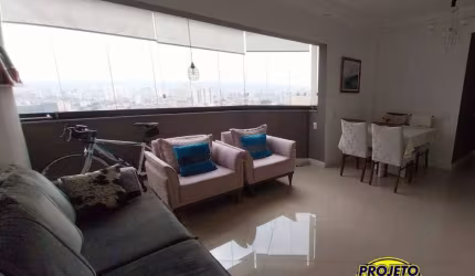 LINDO APARTAMENTO, EM EXCELENTE LOCALIZAÇÃO!!!