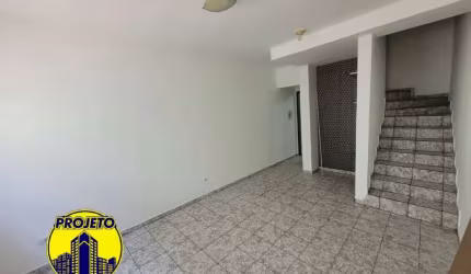 CASA EM CONDOMÍNIO FECHADO PARA LOCAÇÃO - VILA ESPANHOLA