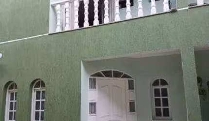 SOBRADO EM CONDOMÍNIO FECHADO À VENDA - VILA SANTOS