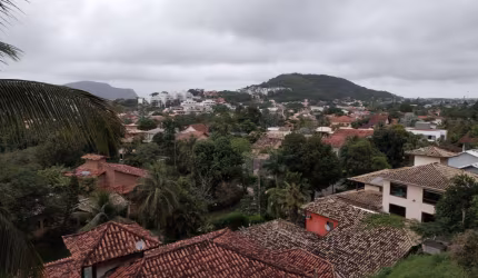 Residência à venda - Terreno 570m2 - 4 suites