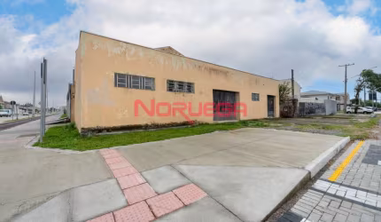 Casa para locação em Curitiba-PR, bairro Capão da Imbuia: 2 quartos, 1 sala, 1 banheiro, 1 vaga, 66m². Venha conferir!