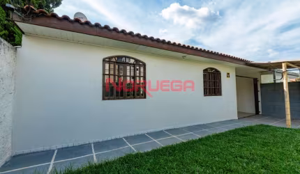 Aluguel de Casa de 3 Quartos na Boa Vista, Curitiba-PR: 1 Suíte, 1 Banheiro, 1 Vaga de Garagem, 90m² de Área