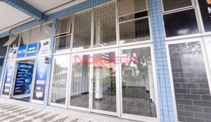 Loja comercial para locação em Curitiba-PR, Boa Vista: 2 salas, 1 banheiro, 80m² de área!
