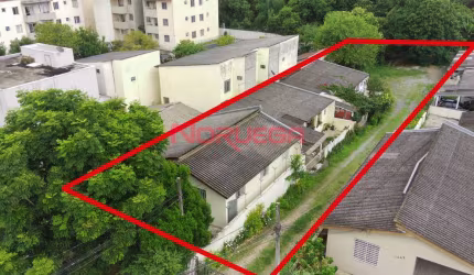 Terreno à venda em Curitiba-PR, no bairro Portão, com 698,50 m² de área! Aproveite essa oportunidade única!