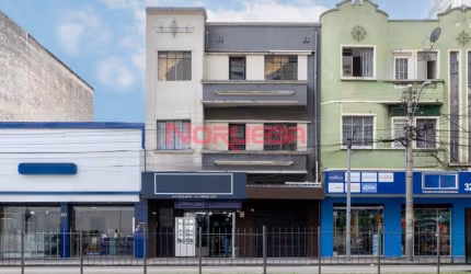 Aluguel de loja comercial no Centro de Curitiba, 80m², pronto para o seu negócio!