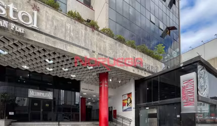Sala comercial com 4 salas para alugar na Rua Emiliano Perneta, 297, Centro, Curitiba, 93 m2 por R$ 2.450