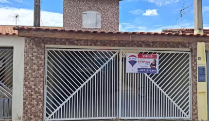 Casa à venda com 3 dormitórios, sendo 2 suítes no Jd Maria Clara em Salto de Pirapora