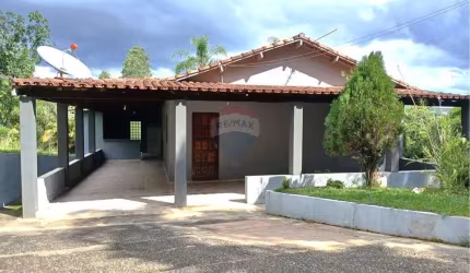 CHÁCARA COM AMPLO TERRENO Á VENDA NO PORTAL DE PIRAPORA