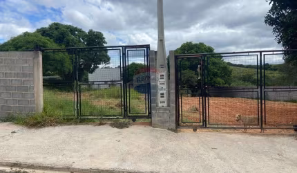 Terreno todo murado, no Recanto São Manoel I, em Salto de Pirapora Ótima Oportunidade!