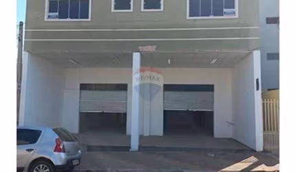 Salão para locação na avenida principal do Campo Largo