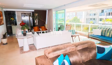 Apartamento com 3 suítes Porteira Fechada no Cocó
