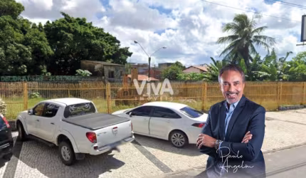 Terreno com 715 m² na Av José Bastos
