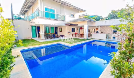 Casa em condomínio com 4 quartos -  Porteira Semi-Fechada