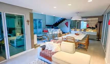 Casa Duplex com 4 suítes na Sapiranga