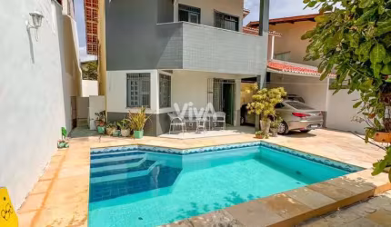 Casa duplex com 4 quartos no Edson Queiroz