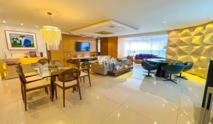 Apartamento com 3 suítes no Meireles
