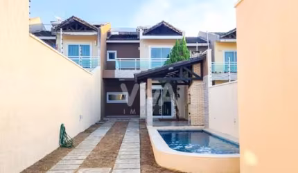 Casa  duplex com 3 suítes em rua privativa - Eusébio