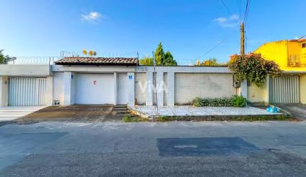 Casa no Bairro Cambeba com 3 suítes