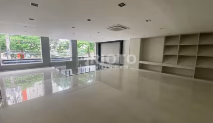 Prédio para alugar na Vila Gilda, Santo André  por R$ 15.000
