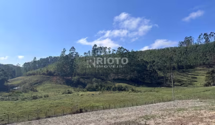 Chácara / sítio com 3 quartos à venda no Laranjal, Natividade da Serra  por R$ 6.000.000