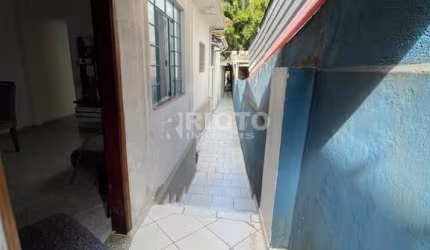 Casa com 3 quartos à venda na Vila Alzira, Santo André  por R$ 420.000