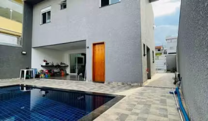 Casa em Condomínio à Venda com 3 quartos e 2 vagas - Portais, Cajamar