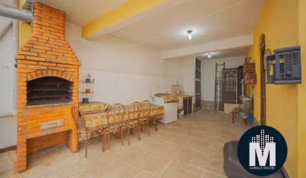 Casa à Venda no Km18, 5 Quartos 234m², 4 Vagas Cobertas - Osasco
