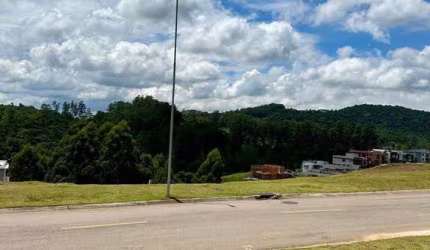 Lote com Vista e bem localizado no Itahyê, 420M² - Santana de Parnaíba