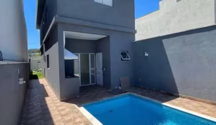 Casa de Condomínio à Venda 3 quartos e 2 vagas, 150m2 - Chácara Jaguari