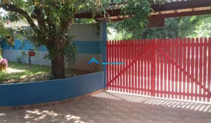 Vende-se Chácara de 1.200 m², com Casa de 225 m², no Monterrey, em Louveira -SP