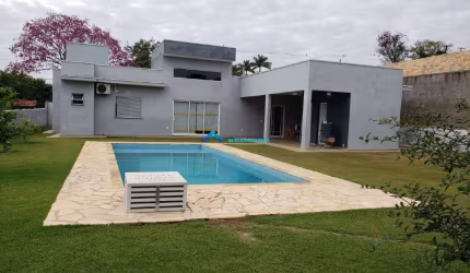 Casa Térrea a Venda, 3 Dorms sendo 1 Suíte, Total de 820 m², Cafezal 4, ( Aceita Permuta)