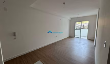 Apartamento novo a venda com 2 dormitórios em cond Life Jundiai SP