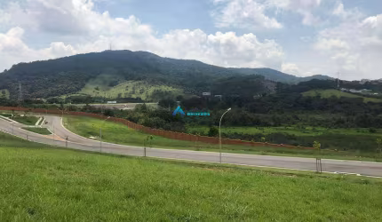 Excelente terreno de Alto padrão com 493 mts² á vendo no Condomínio Alphaville 1 em Jundiaí / SP