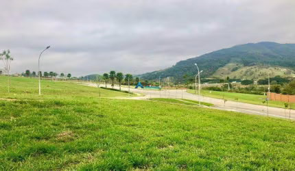 Terreno de Esquina C/ 574 m² - Cond. Alphaville Jundiaí