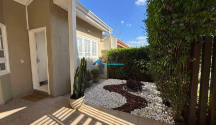 Excelente Casa Térrea com 4 dormitórios e mezanino com suíte privativa.
