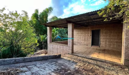 Chácara a Venda C/ 1.780 M², Casa de 2 Dormitórios, Loteamento Vivenda Champirra