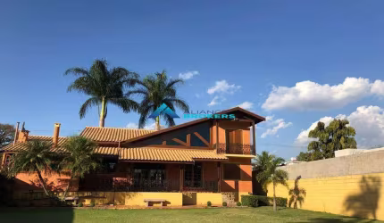 Casa a venda C/ 3 Dormitórios, Total de 1.000 m², Cond. Tereza Cristina - Jundiaí