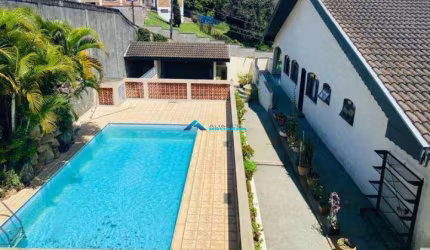 Casa a venda estilo Alemã com 4 dormitórios , piscina em Campo limpo Paulista