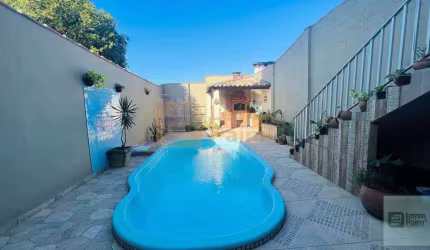 Vendo Casa triplex no Conceição em Itabuna ba com 4 quartos