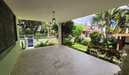 Alugo casa em Góes Calmon, Itabuna BA
