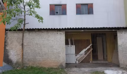 BARRACÃO COM 162 M2 CAJURU