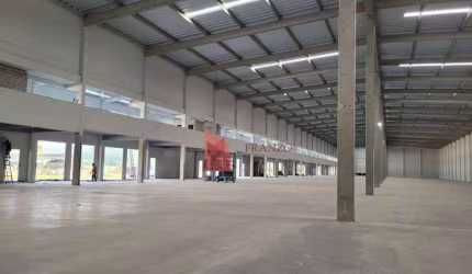 ALUGO Galpão 10.000m² em Itajaí - SC