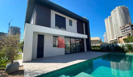 VENDA: Casa Nova com 5 suítes - Praia Brava - Itajaí/SC