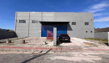 LOCAÇÃO: Galpão com fácil acesso para a BR 101 em Itajaí