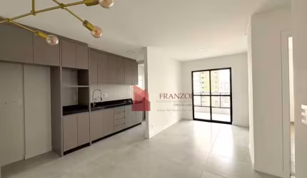VENDA: Apartamento com 2 Dormitórios Sendo 1 Suíte - Vila Operária - Itajaí/SC