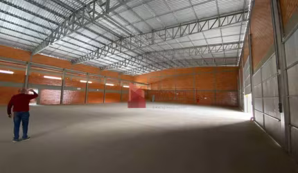 GALPÃO: Locação Galpão Logístico com 3.000m2, às margens da BR-470, Gaspar/SC!