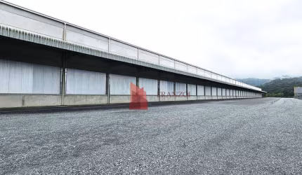 GALPÃO: Locação Galpão Logístico CROSSDOCK com 5.623m2, próximo a BR-470, Blumenau/SC!