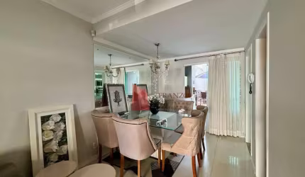 LOCAÇÃO: espaçoso sobrado MOBILIADO e EQUIPADO para locação no bairro São João, Itajaí/SC
