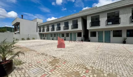 LOCAÇÃO: loft no bairro Espinheiros, Itajaí/SC