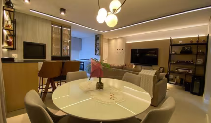 Apartamento com 2 suítes Mobiliado à venda, 84 m² por R$ 1.450.000 - Centro - Itajaí/SC